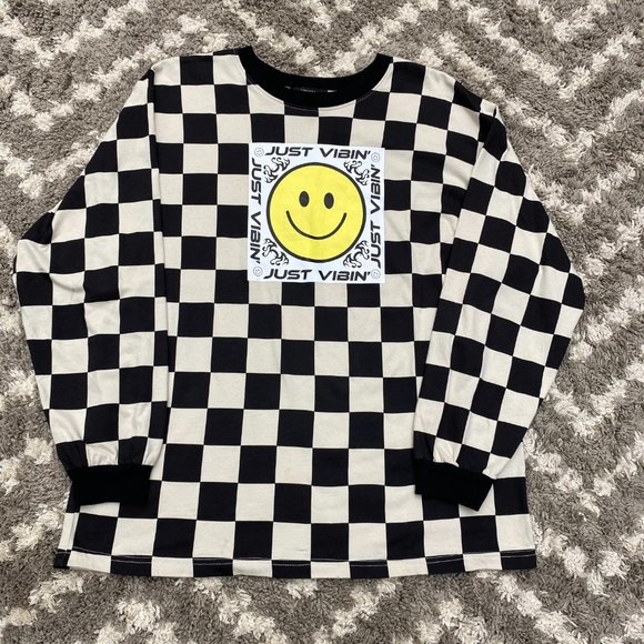 Forever 21 Checkered T-shirt size Large Black and off white tee - Picture 5 of 7